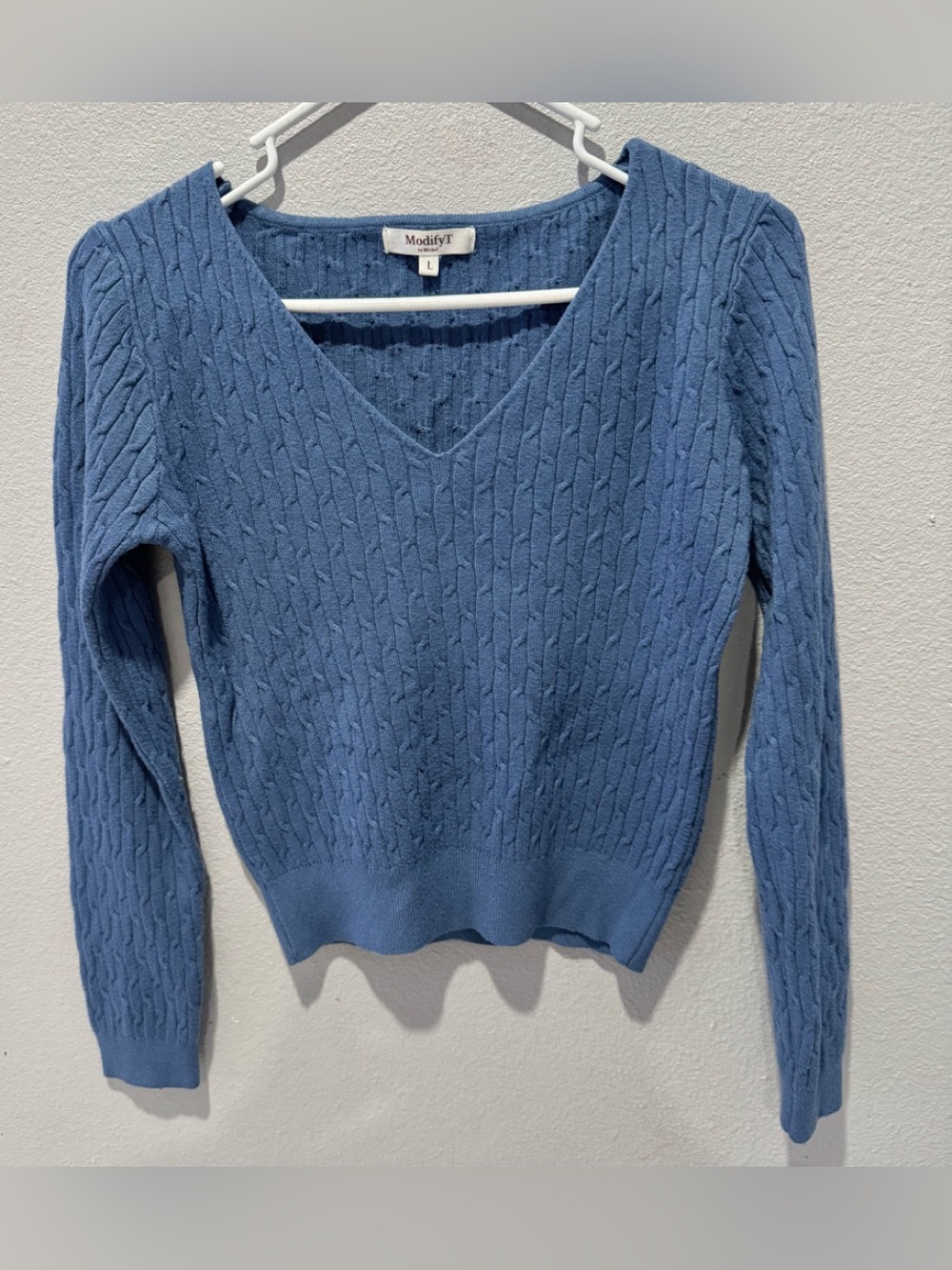 Women's V-Neck Cable Knit Sweater in Dusty Blue